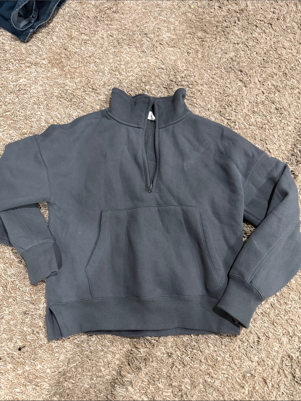 Half-Zip Pullover Sweatshirt in Charcoal
